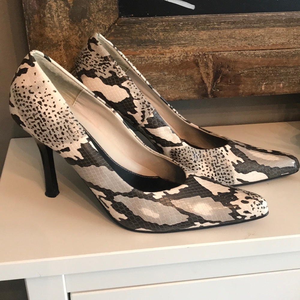 Faux snake skin heels!